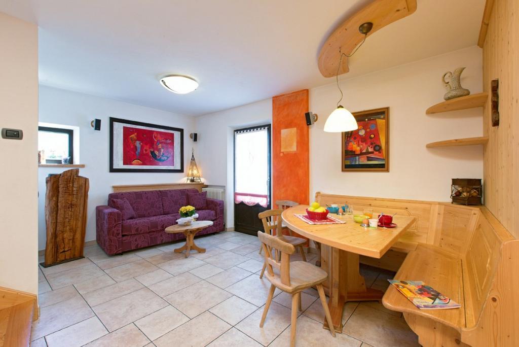 Art Apartments Kandinsky 리비뇨 외부 사진